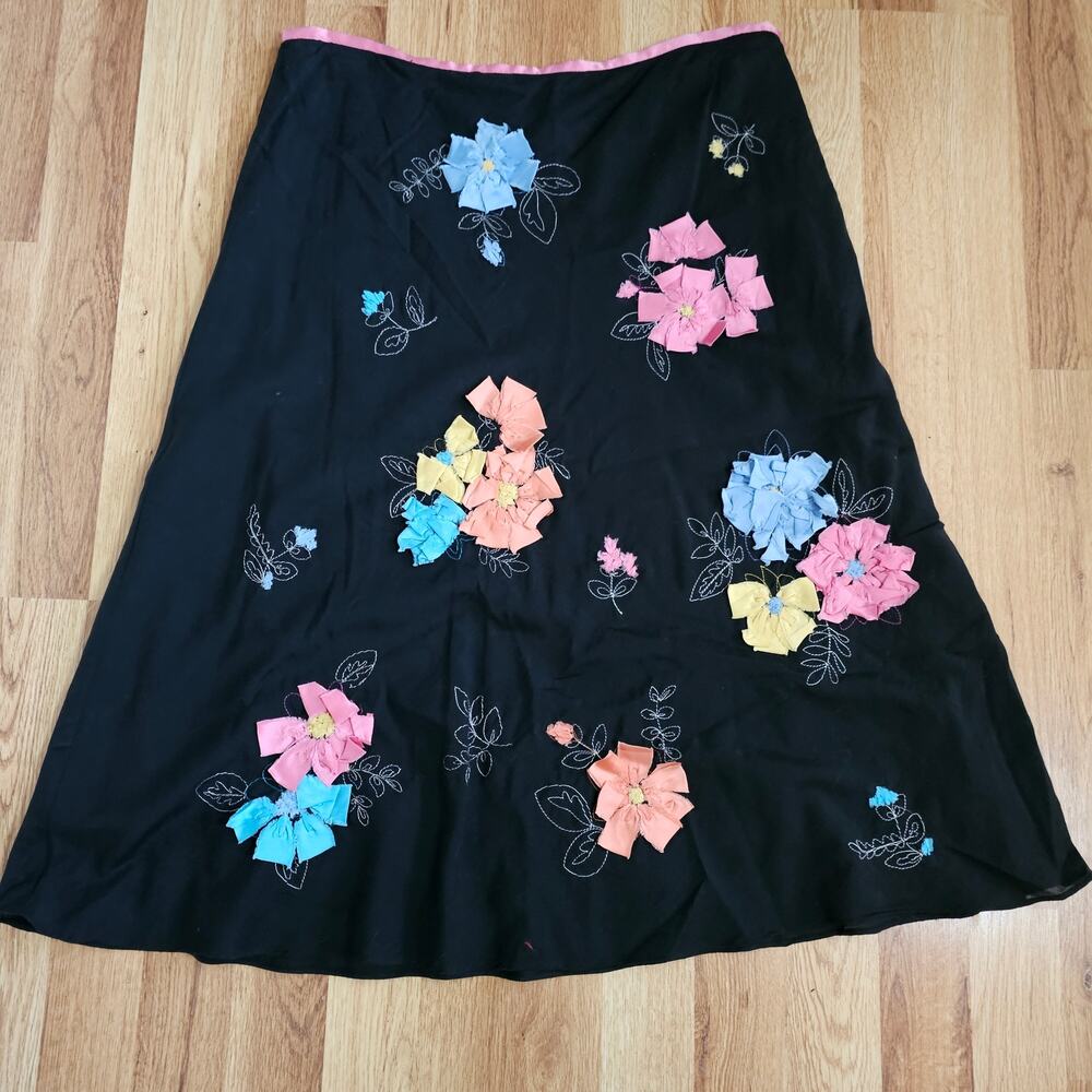 Sunny Leigh Silk Floral Ribbon Embroidered Black Skirt Size 12